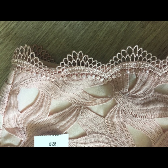 Neiman Marcus light pink lace top - Picture 2 of 4
